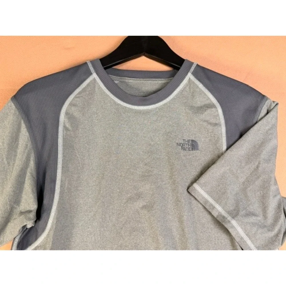 The North Face Men's S/P Gray Short Sleeve Performance Athletic Shirt